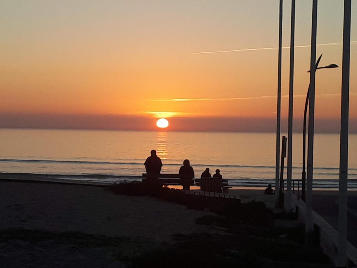 Coucher De Soleil Vensac Ocean Montalivet מראה חיצוני תמונה